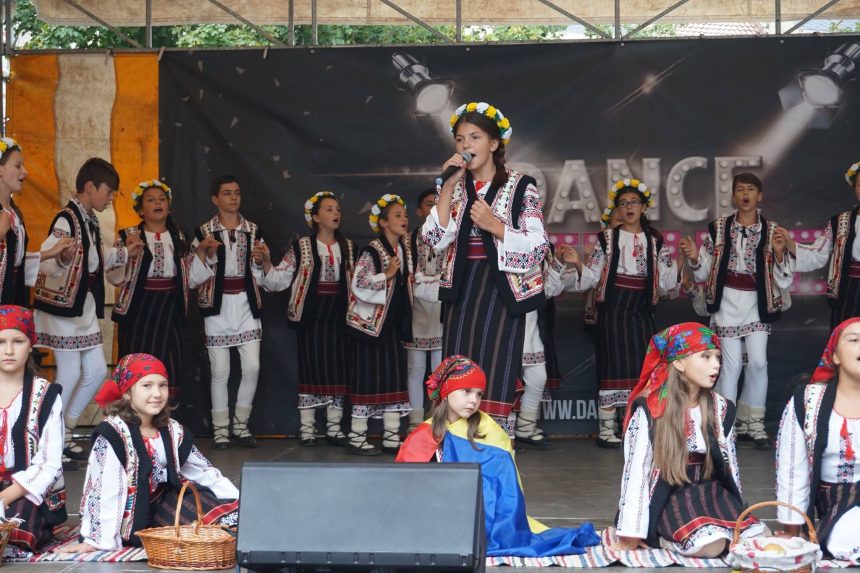 Rencontre avec les danseurs roumains de l’Asamblul Folcloric Florile Tarcăului