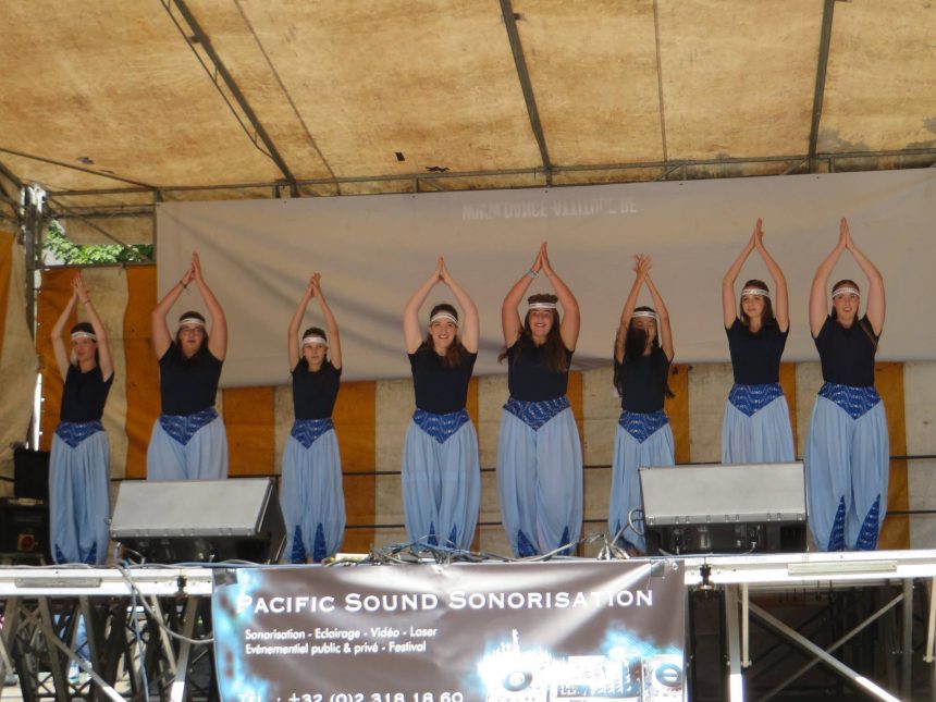 Rencontre avec les danseurs roumains de l’Asamblul Folcloric Florile Tarcăului