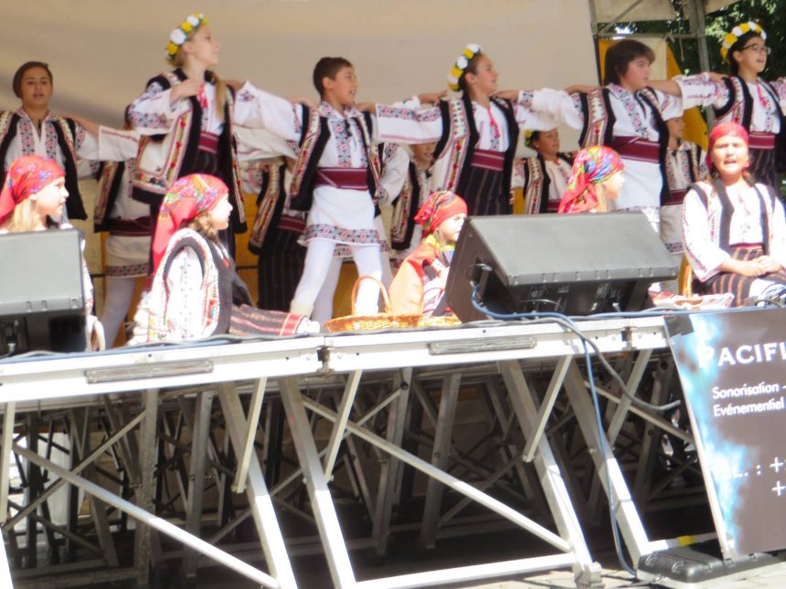 Rencontre avec les danseurs roumains de l’Asamblul Folcloric Florile Tarcăului