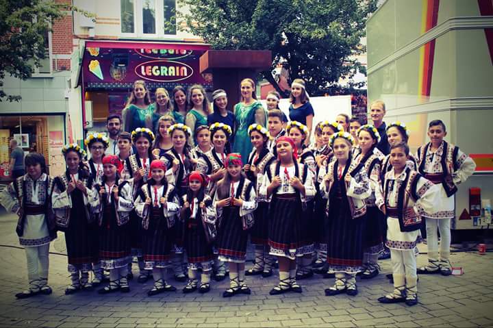 Rencontre avec les danseurs roumains de l’Asamblul Folcloric Florile Tarcăului